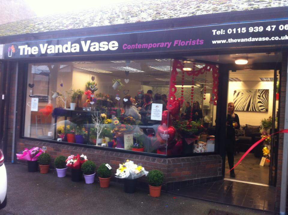 Vanda Vase Shop Signage